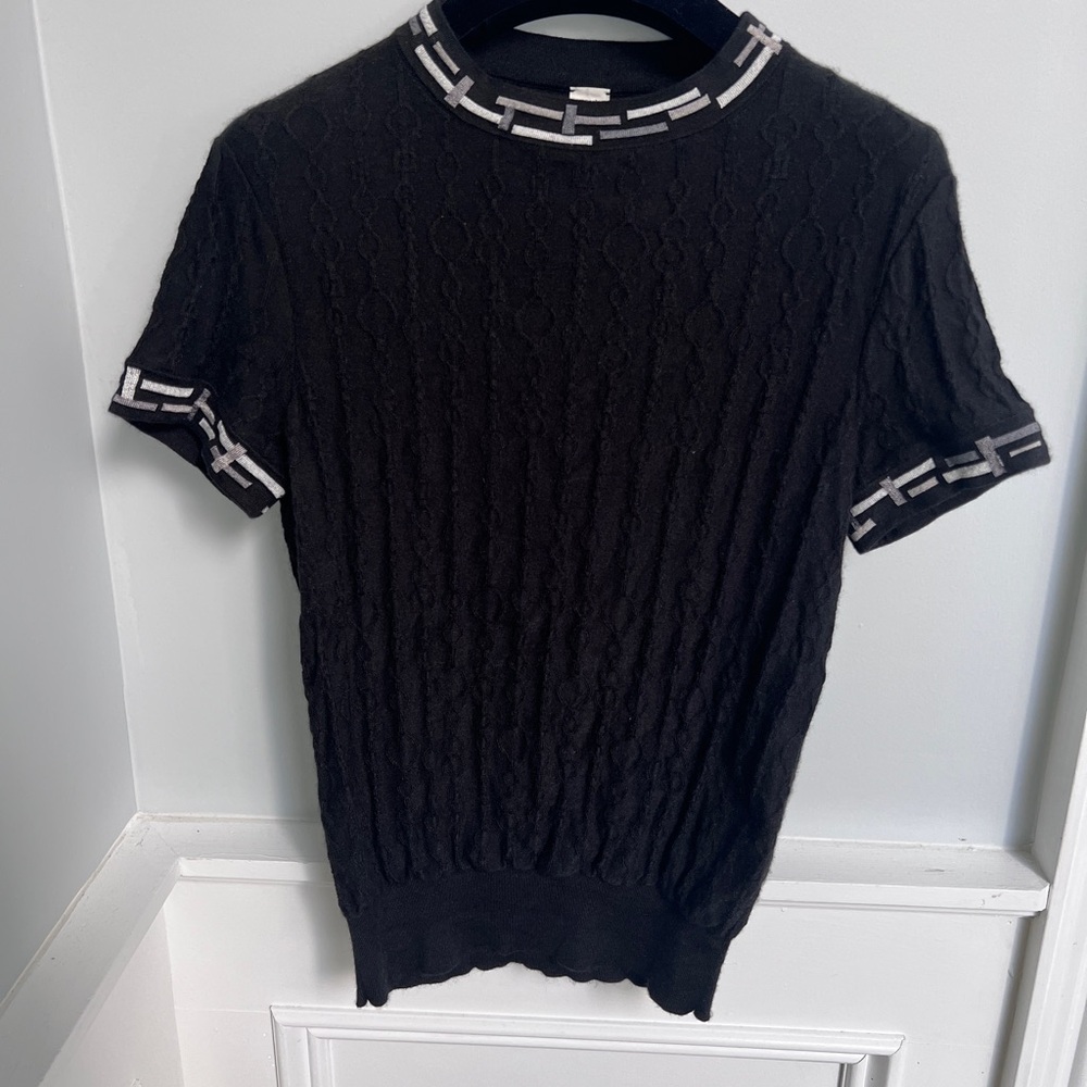 🩷SOLD🩷Hermes classic sweater